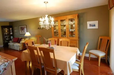 2406 Ivan St, Bethlehem, PA 18020 photo 4