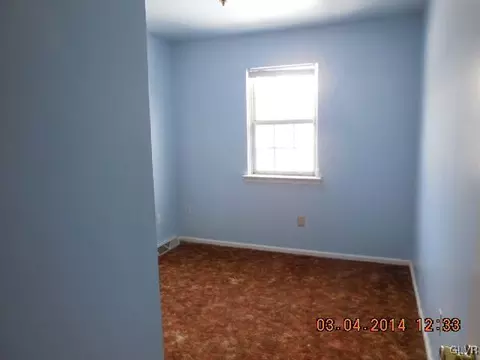 505 Old Forge Dr, Bath, PA 18014 photo 8