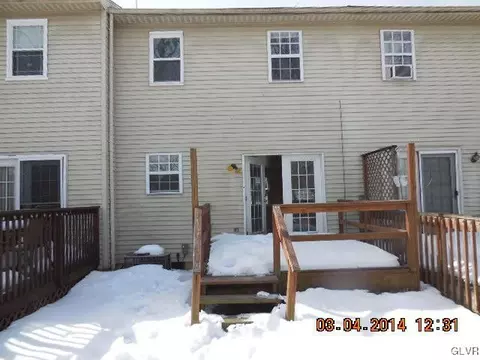 505 Old Forge Dr, Bath, PA 18014 photo 11