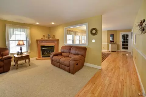 199 Gelsinger Rd, Sinking Spring, PA 19608 photo 8