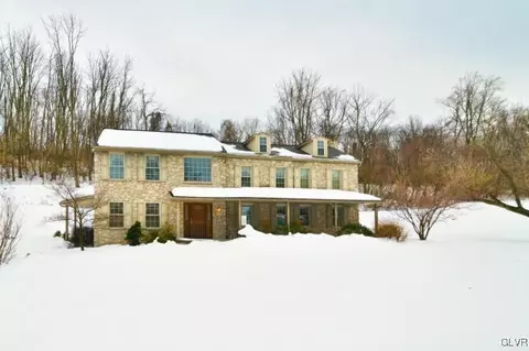 199 Gelsinger Rd, Sinking Spring, PA 19608 photo 2