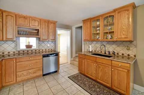 199 Gelsinger Rd, Sinking Spring, PA 19608 photo 11