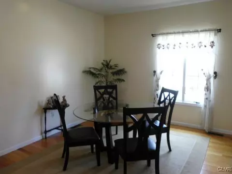 376 Apple Dr, Bath, PA 18014 photo 14