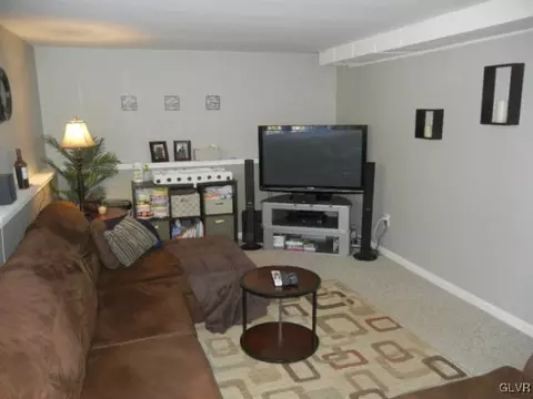2005 Echo Cir, Bethlehem, PA 18018 photo 10