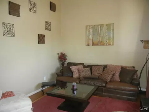 2005 Echo Cir, Bethlehem, PA 18018 photo 2
