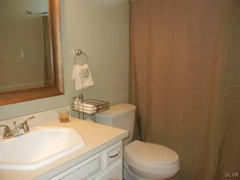 2005 Echo Cir, Bethlehem, PA 18018 photo 6