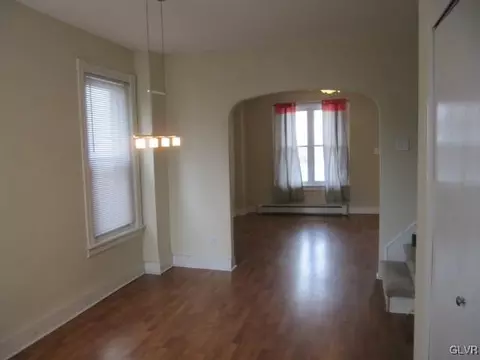 252 E North St, Bethlehem, PA 18018 photo 5