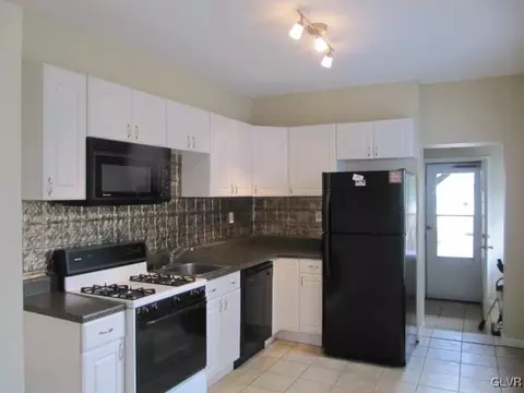 252 E North St, Bethlehem, PA 18018 photo 12