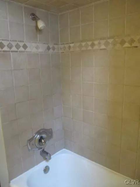 252 E North St, Bethlehem, PA 18018 photo 13