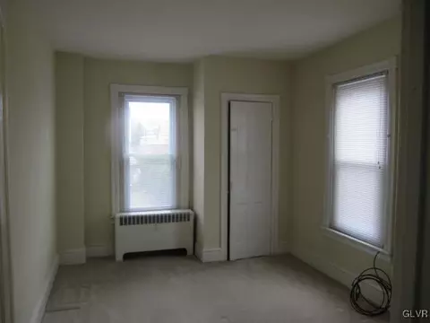 252 E North St, Bethlehem, PA 18018 photo 8