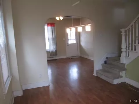 252 E North St, Bethlehem, PA 18018 photo 4