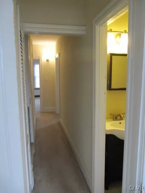 252 E North St, Bethlehem, PA 18018 photo 18