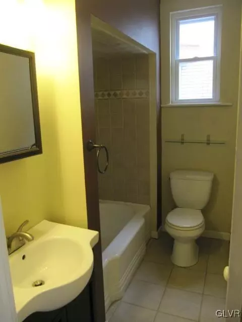 252 E North St, Bethlehem, PA 18018 photo 11
