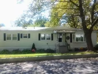 1 Brookside Dr, Bath, PA 18014 photo 2