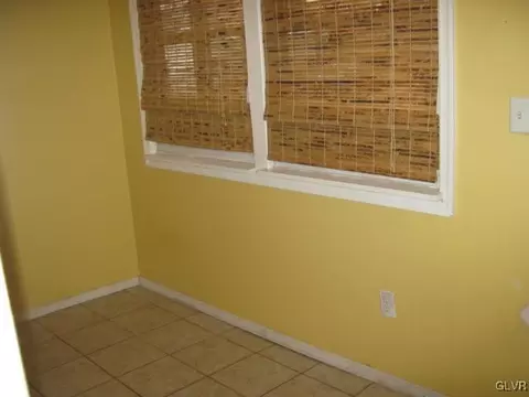 731 5th St, Bethlehem, PA 18015 photo 4