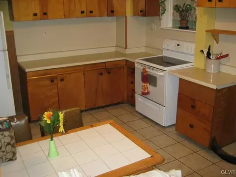 731 5th St, Bethlehem, PA 18015 photo 6