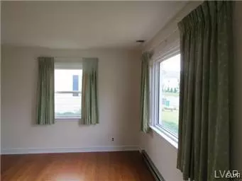 410 Main St, Bath, PA 18014 photo 2