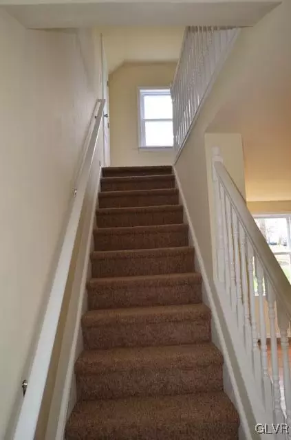 203 Cedar St, Hellertown, PA 18055 photo 10