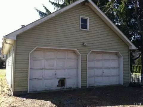 237 Penn St, Bath, PA 18014 photo 9