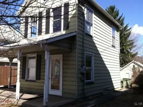 237 Penn St, Bath, PA 18014 photo 5
