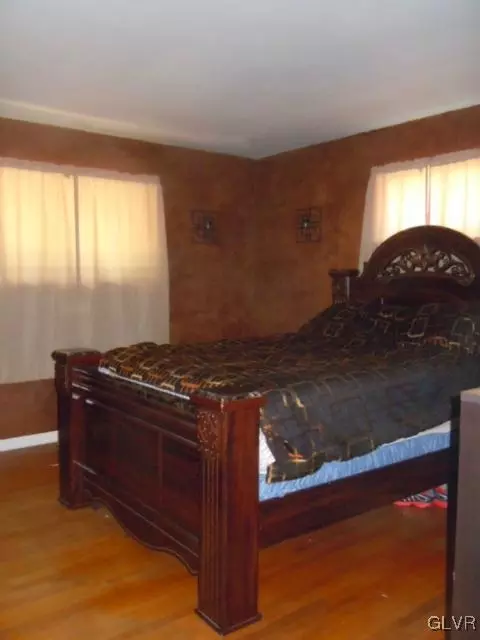 608 E Northampton St, Bath, PA 18014 photo 9