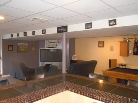 608 E Northampton St, Bath, PA 18014 photo 15