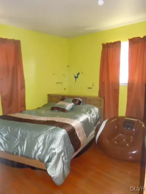 608 E Northampton St, Bath, PA 18014 photo 7