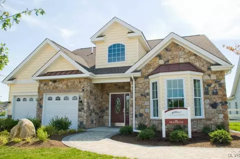 1106 Resolution Dr, Bethlehem, PA 18017 photo 1