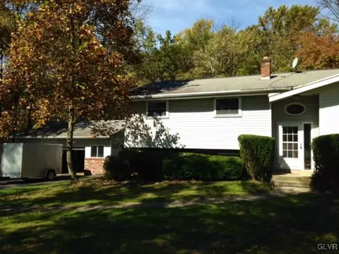 2446 E Millheim Rd, Bath, PA 18014 photo 2