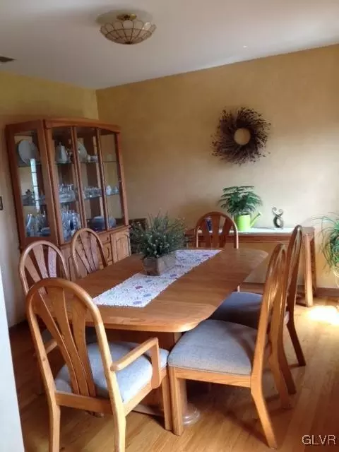 210 Ruth Rd, Bath, PA 18014 photo 6