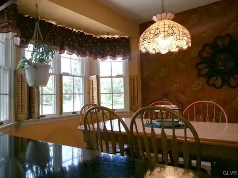 3632 E View Dr, Orefield, PA 18069 photo 11