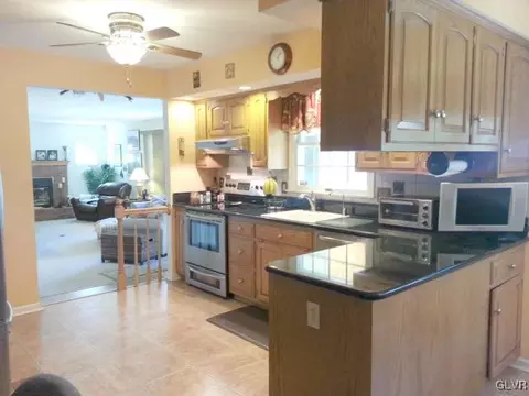 3632 E View Dr, Orefield, PA 18069 photo 6