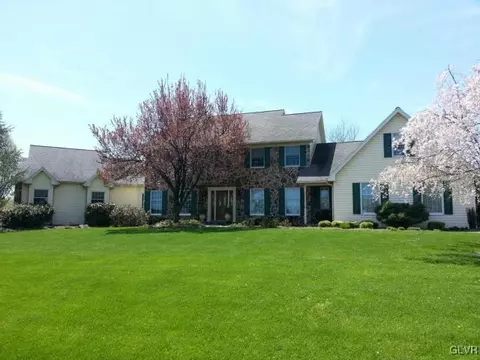 3632 E View Dr, Orefield, PA 18069 photo 1