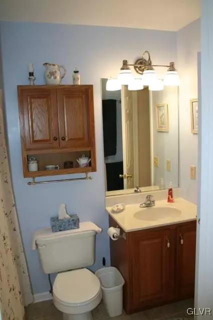 102 Ackerman St, Hellertown, PA 18055 photo 13