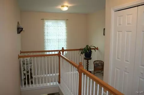 102 Ackerman St, Hellertown, PA 18055 photo 11