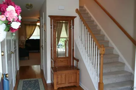 102 Ackerman St, Hellertown, PA 18055 photo 9