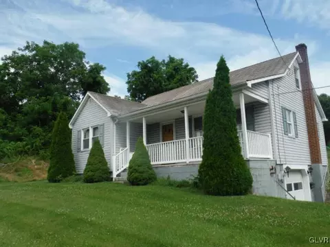 439 E Northampton St, Bath, PA 18014 photo 7