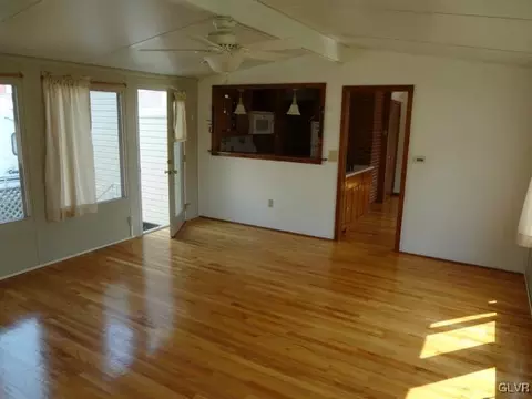480 Willow Rd, Hellertown, PA 18055 photo 10