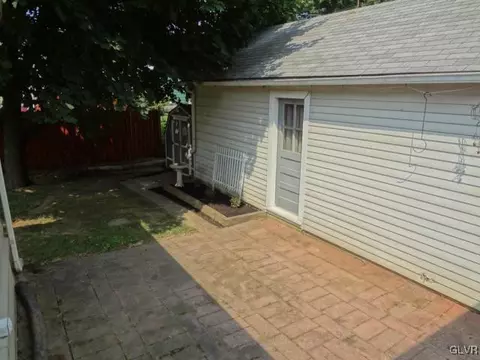 480 Willow Rd, Hellertown, PA 18055 photo 20
