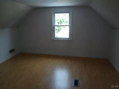 480 Willow Rd, Hellertown, PA 18055 photo 14