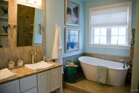 1024 Resolution Dr, Bethlehem, PA 18017 photo 5