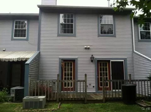 115 Independence Ct, Bethlehem, PA 18020 photo 2