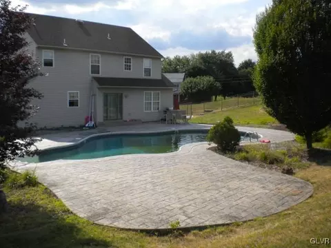 2644 Parkside Dr, Bath, PA 18014 photo 5