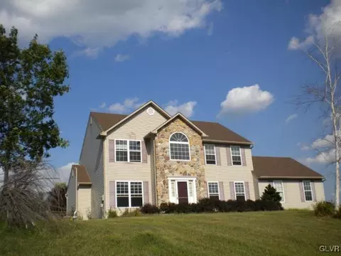2644 Parkside Dr, Bath, PA 18014 photo 1