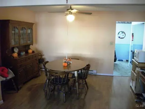 212 Old Forge Dr, Bath, PA 18014 photo 10