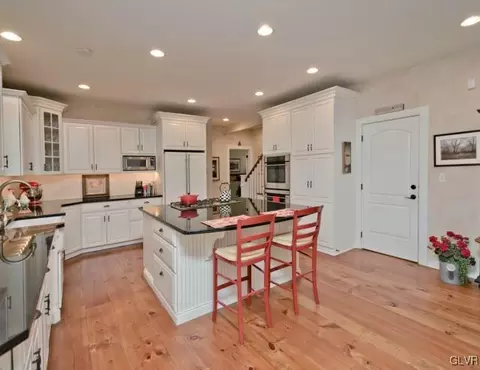 4631 Old Bethlehem Pike, Bethlehem, PA 18015 photo 6