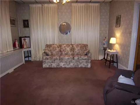 208 E 4th St, Bethlehem, PA 18015 photo 3