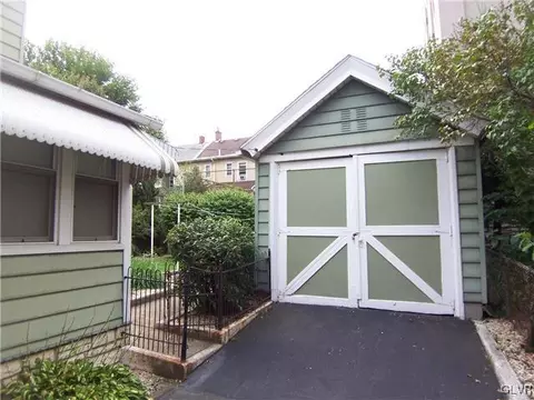 208 E 4th St, Bethlehem, PA 18015 photo 8