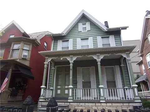 208 E 4th St, Bethlehem, PA 18015 photo 1