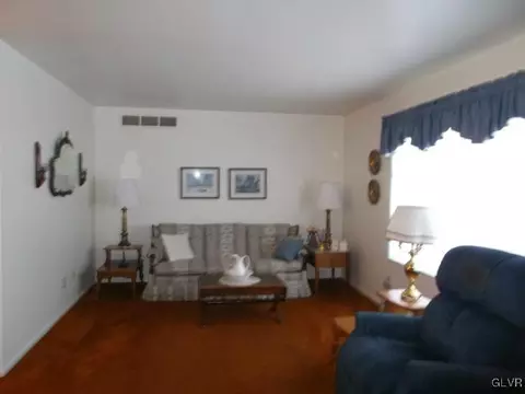 4066 Devonshire Rd, Bethlehem, PA 18020 photo 3